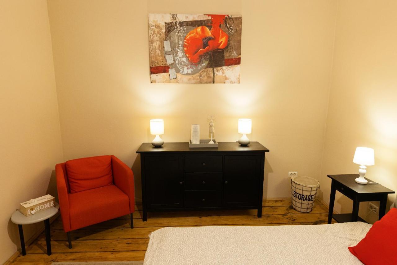 טימישוארה Chic Apartment In Historical City Center מראה חיצוני תמונה